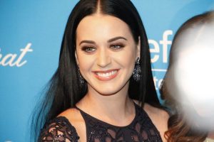 Katy Perry apologizes amid blackface criticism over her shoe design