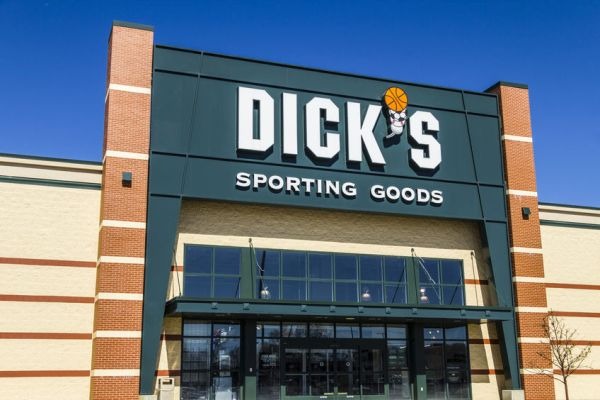Dicks_Sporting_Goods_Guns