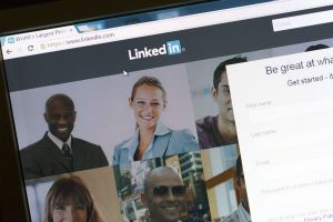 Expert guidance to maximize your LinkedIn presence