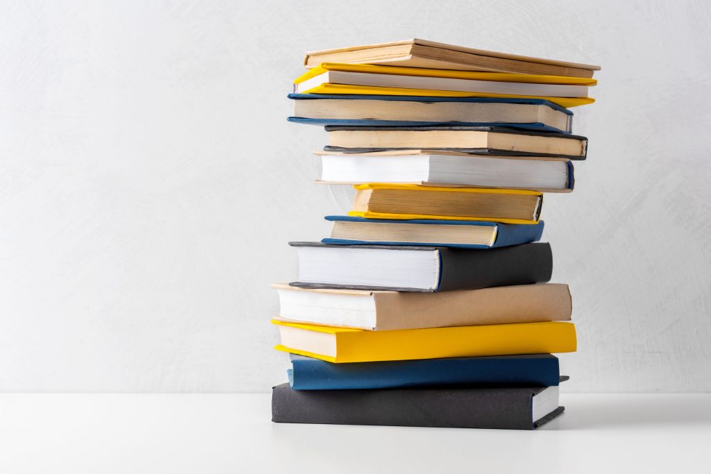 4 books to help internal communicators lead in 2021