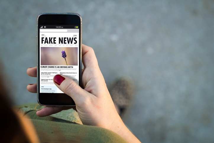 fake-news-social-media-PR-students-adapt