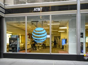 AT&T, Verizon delay 5G over FAA concerns, top places to promote a podcast, and IBM’s IT services becomes Kyndryl