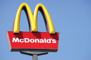 McDonald’s CEO apologizes for lack of empathy, consumers absolve retailers of supply chain blame, and American Airlines increases holiday pay
