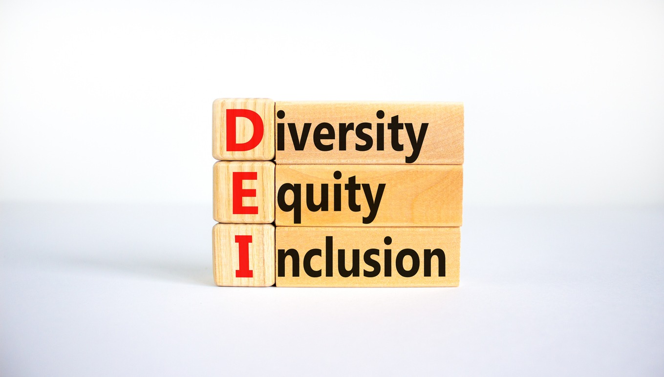 diversity-equity-inclusion-tactics-2022