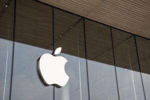 Apple delays return to office indefinitely, study finds managers lack communication skills, and J&J responds to shifting CDC guidance