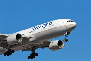 United Airlines thanks employees on LinkedIn, teens consume more user-generated content than traditional media, and Red Lobster faces scandal over sick leave