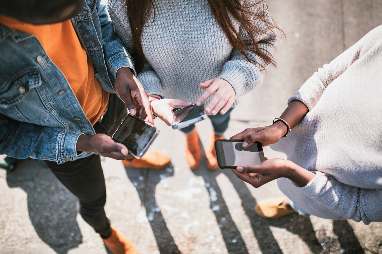 Gen-Z-smartphones-users