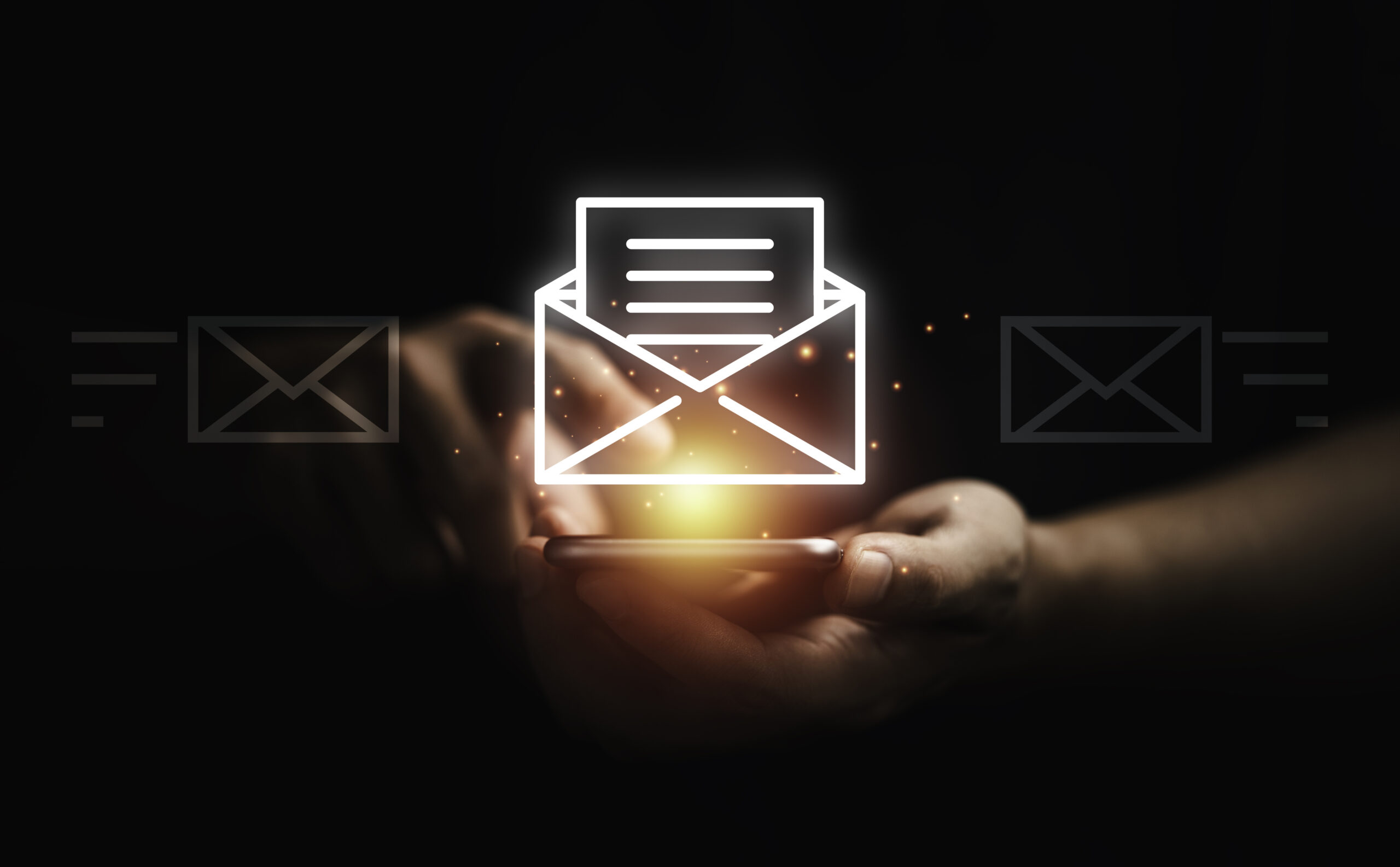 Internal communicators email benchmark