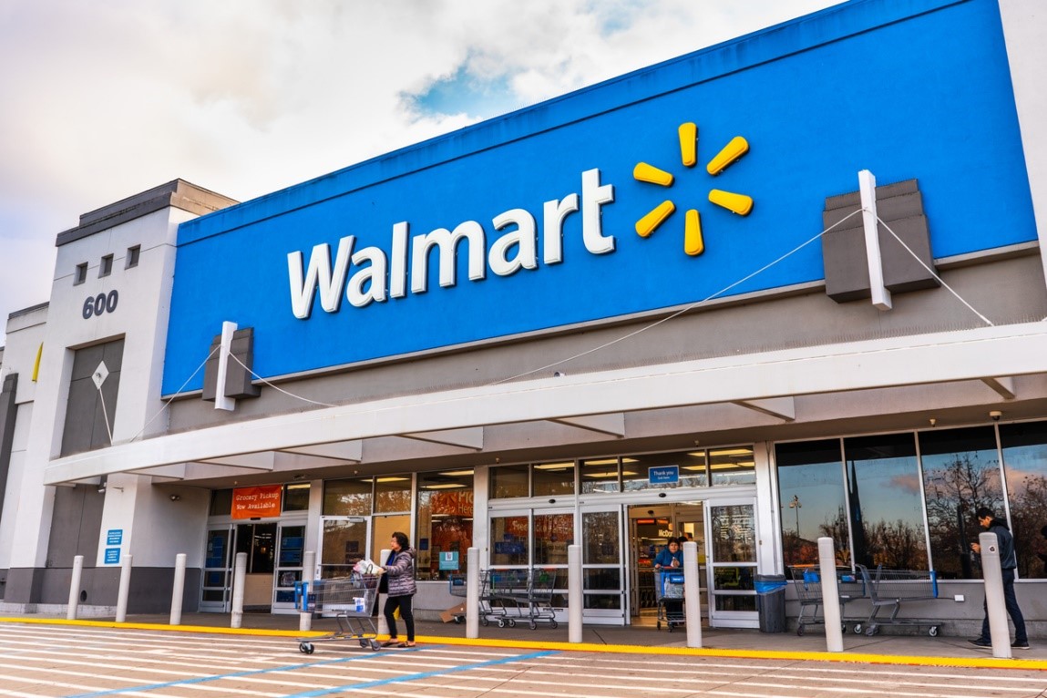 Exterior picture of a Walmart store.