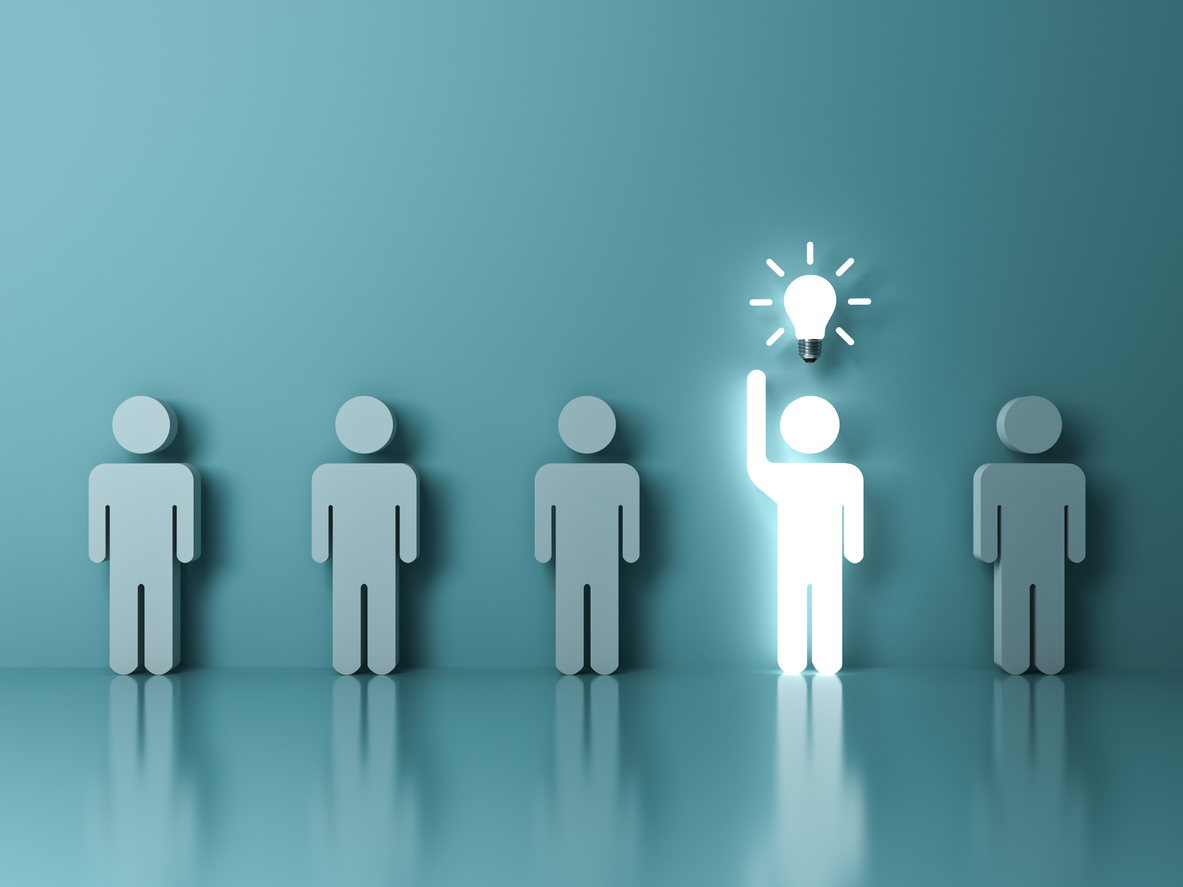 Thought leadership tips for LinkedIn. An illustration of five people in a row. One has a lightbulb illuminated.
