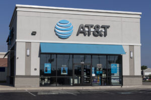 The Scoop: AT&T outage disrupts communication across the country