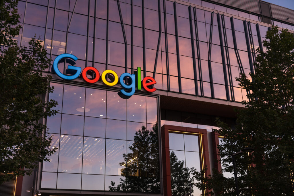 The Scoop: Google tests removing search links to California news sites